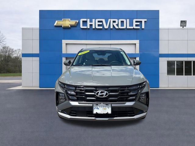 Used 2025 Hyundai Tucson SE AWD/4WD image 2