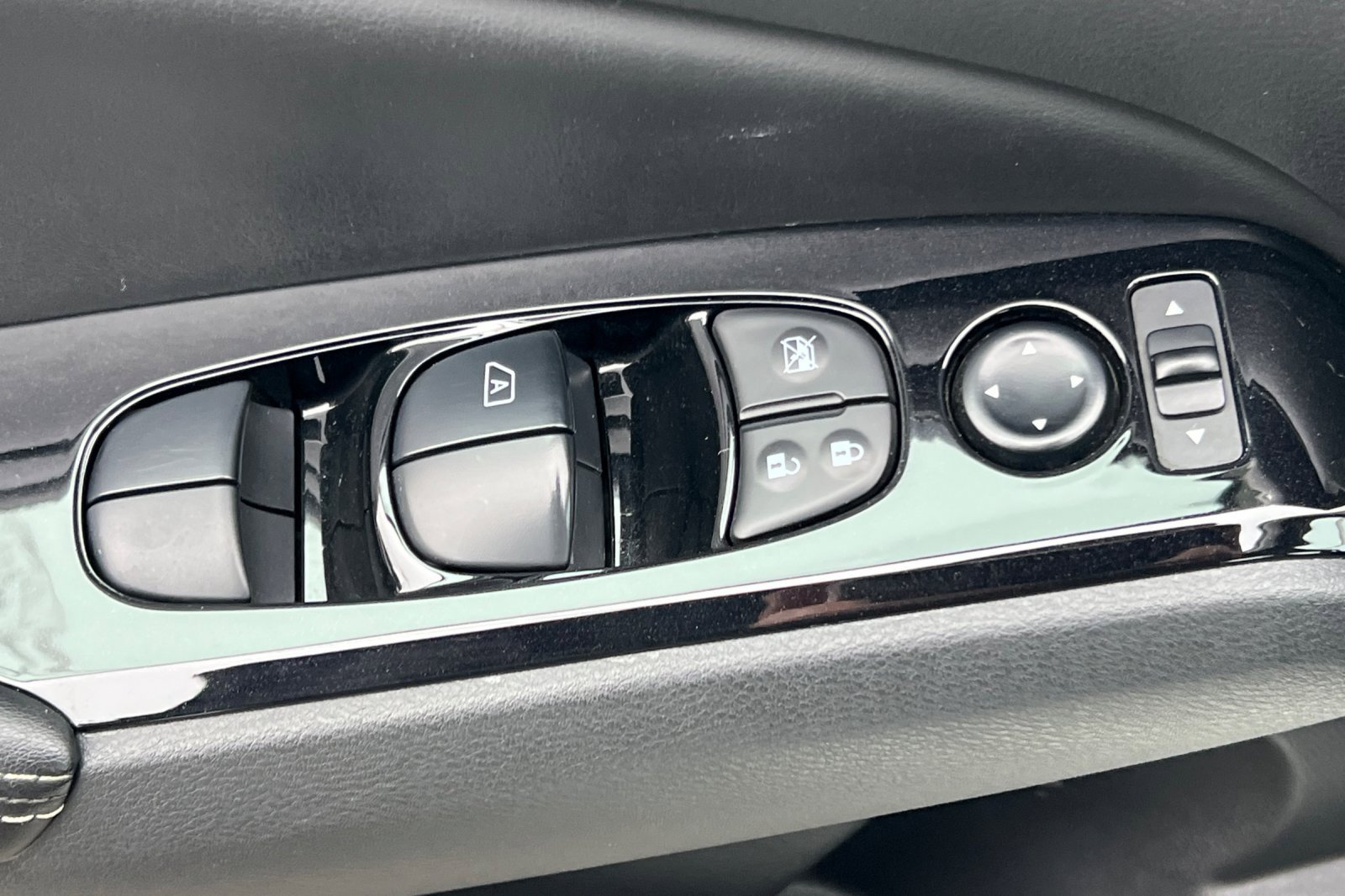 Certified 2023 Nissan Altima 2.5 SV image 12