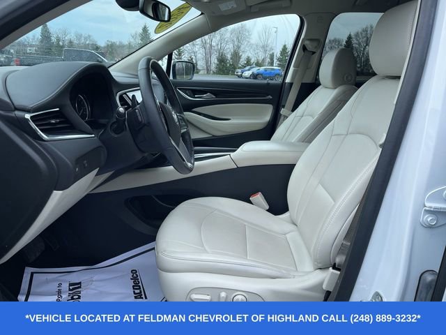 Used 2024 Buick Enclave Essence image 19