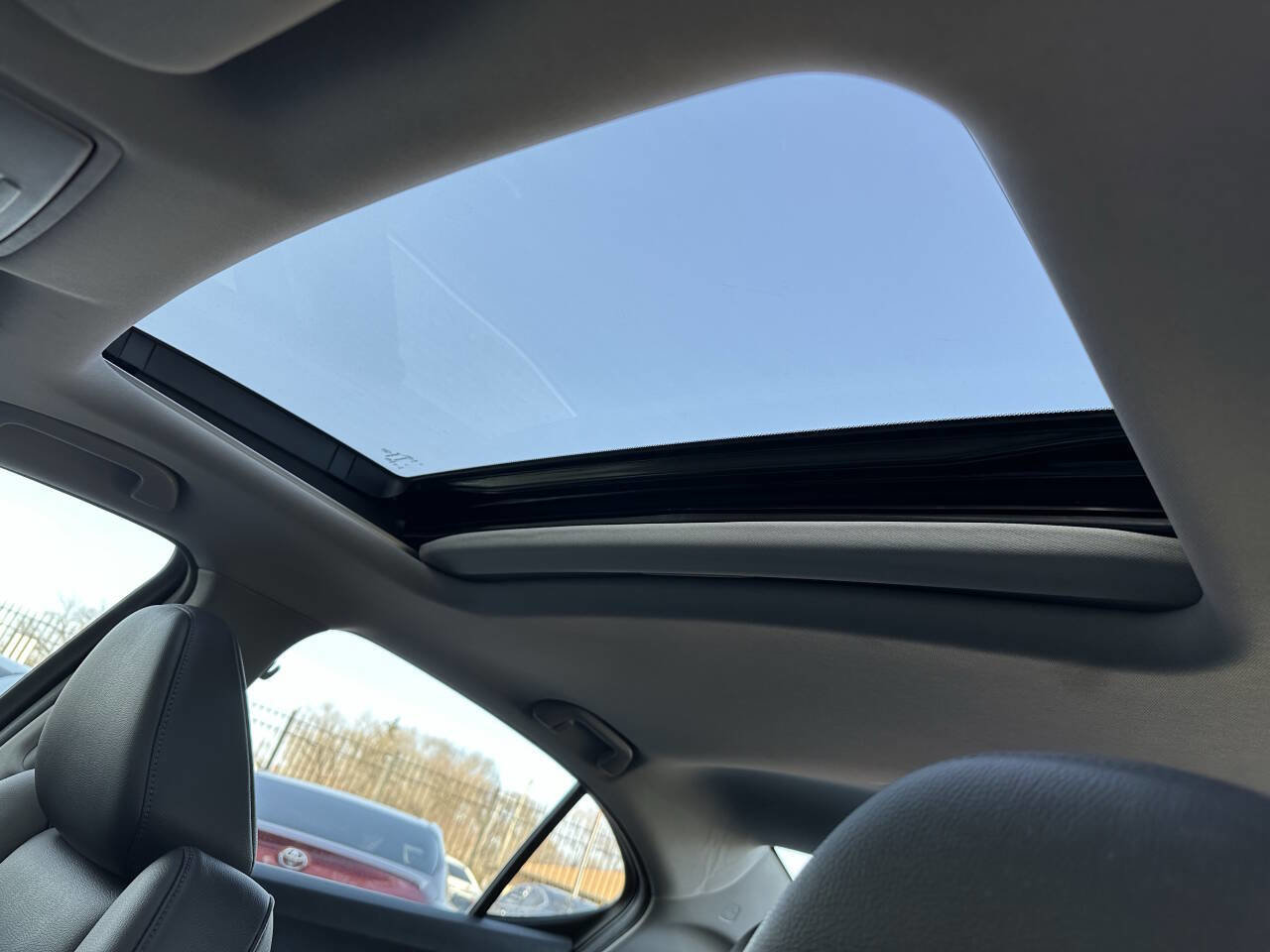 Used 2018 Acura TLX V6 image 16