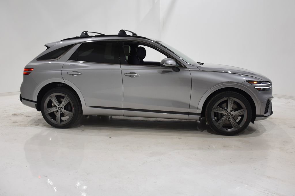New 2025 Genesis GV70 3.5T Sport w/ Sport Advanced Package image 3