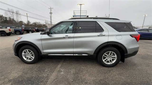 Used 2025 Ford Explorer Active image 5