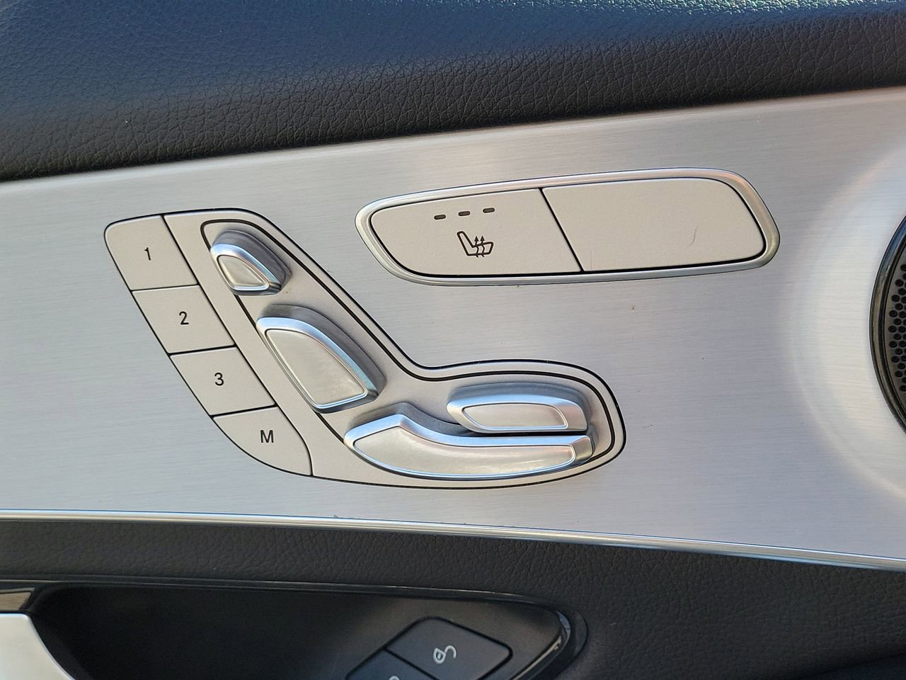 Certified 2022 Mercedes-Benz GLC 300 image 24