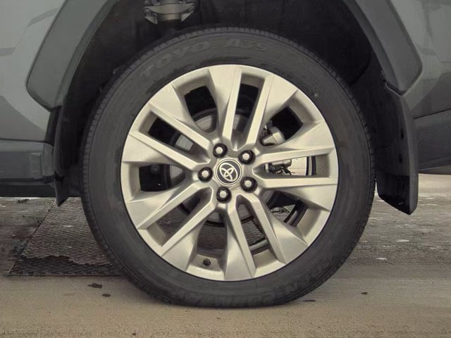 Used 2023 Toyota RAV4 XLE Premium image 55