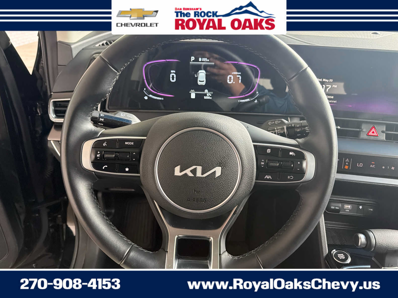 Used 2025 Kia Sportage EX FWD image 15