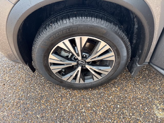 Certified 2023 Nissan Rogue SV FWD image 26