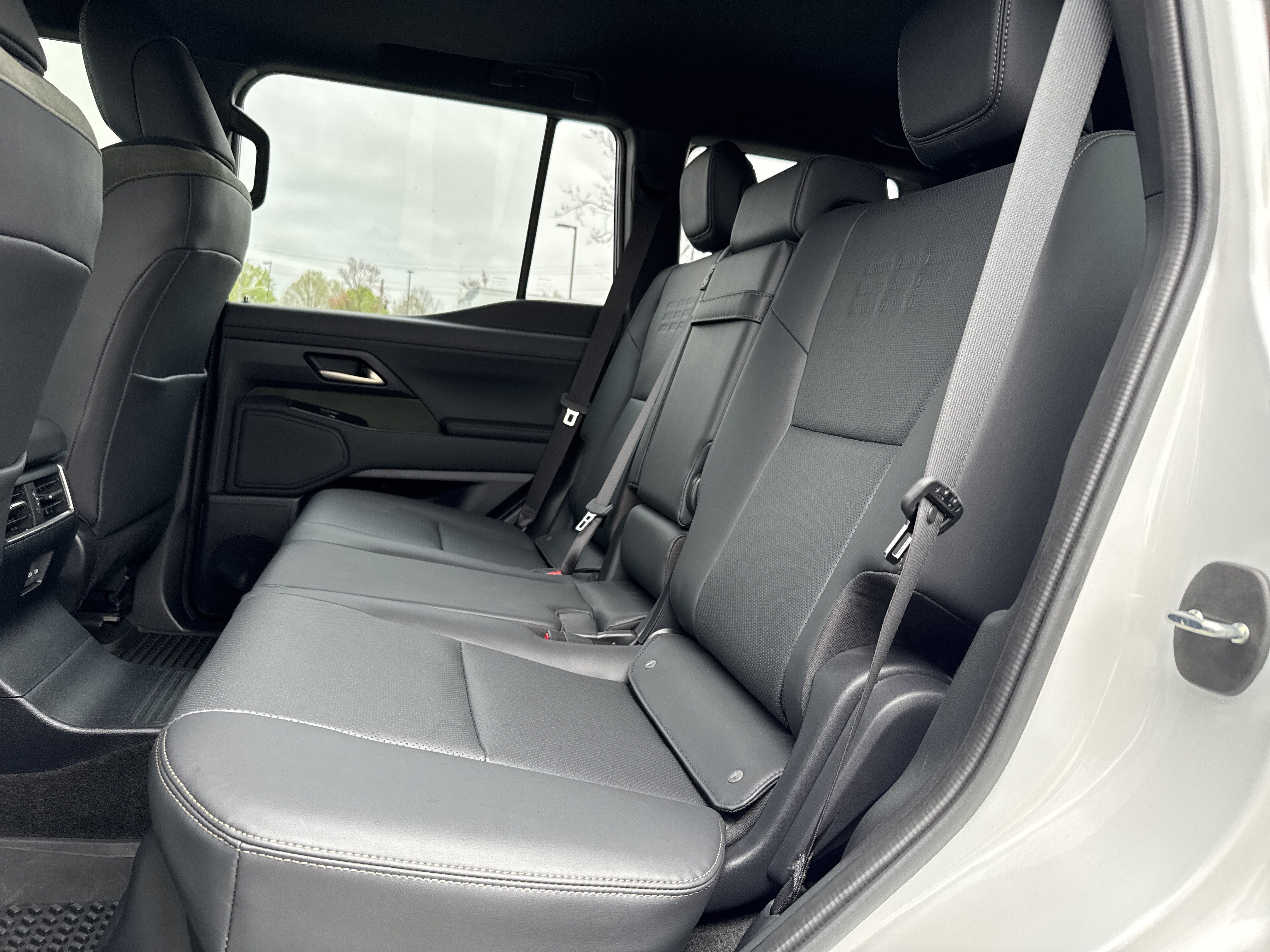 Used 2024 Lexus GX 550 image 31