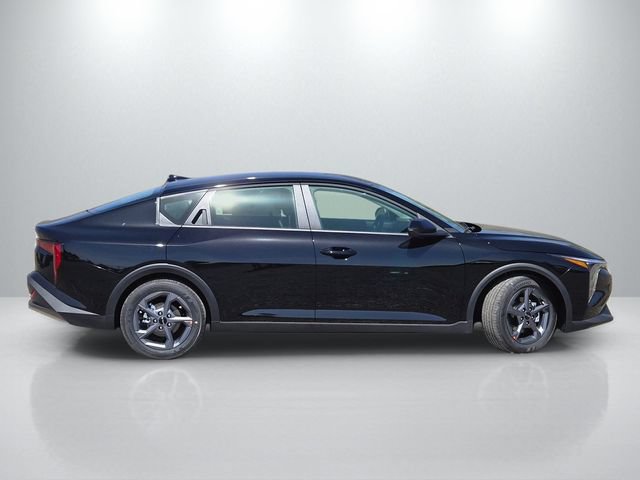 New 2026 Kia K4 FWD image 3