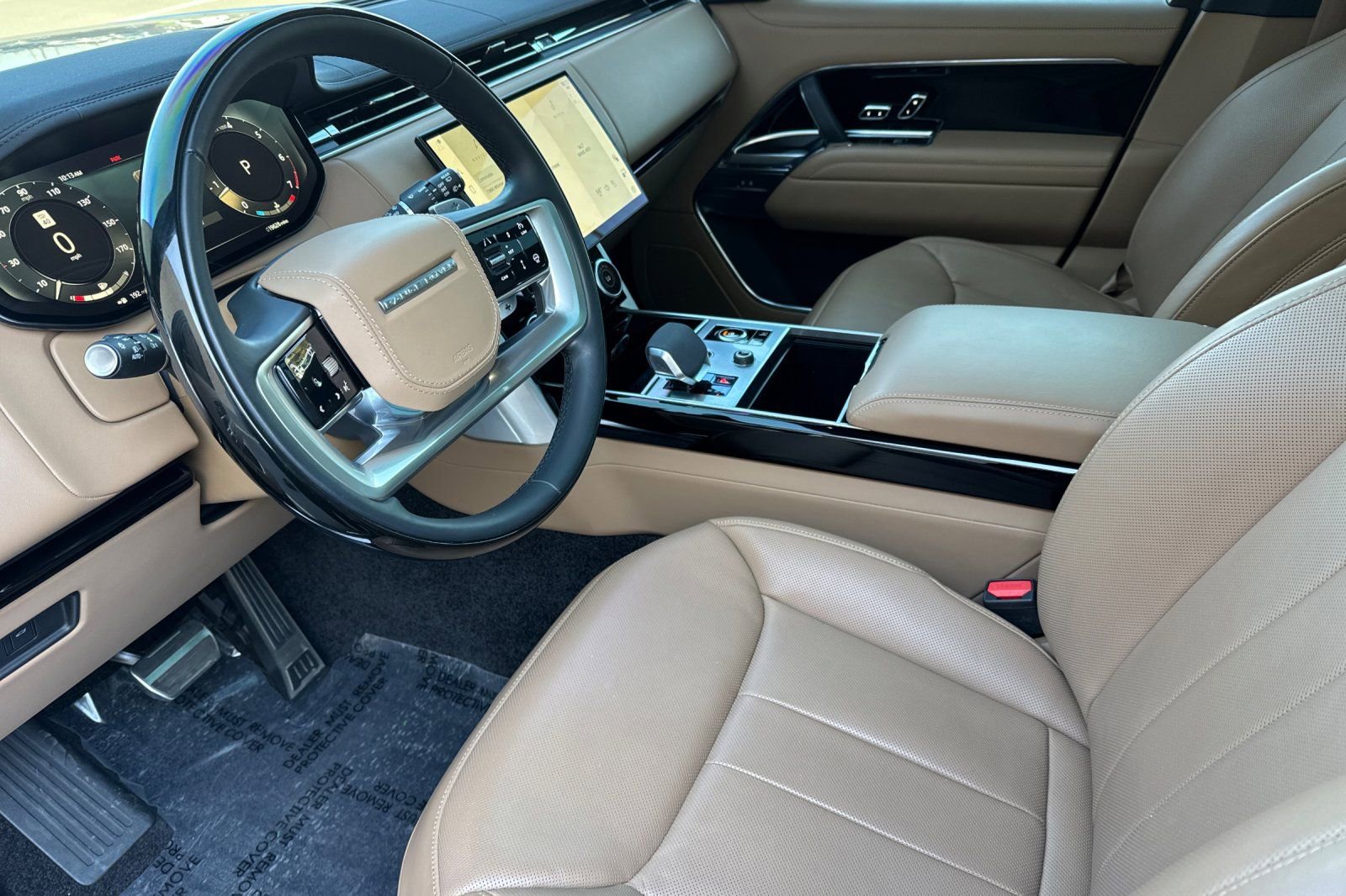 Certified 2023 Land Rover Range Rover SE image 9