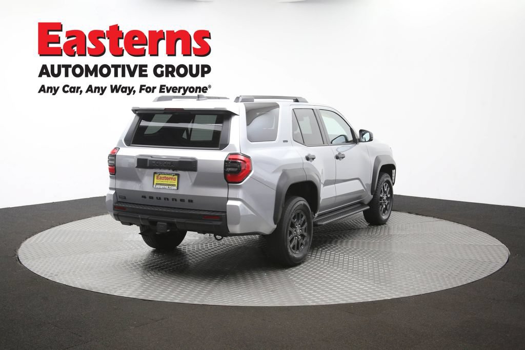 Used 2025 Toyota 4Runner SR5 AWD/4WD image 39