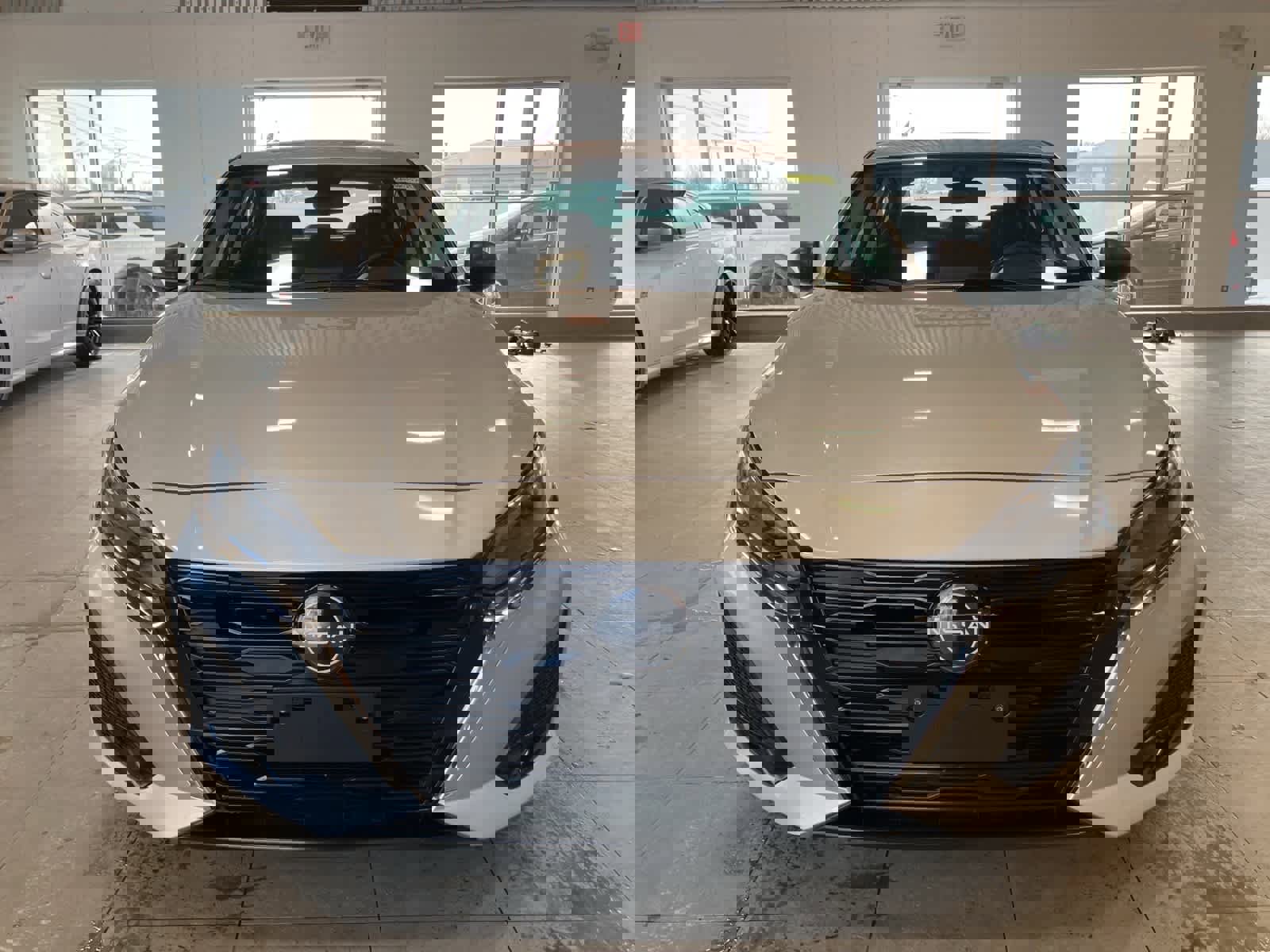 Used 2024 Nissan Altima 2.5 SV image 2