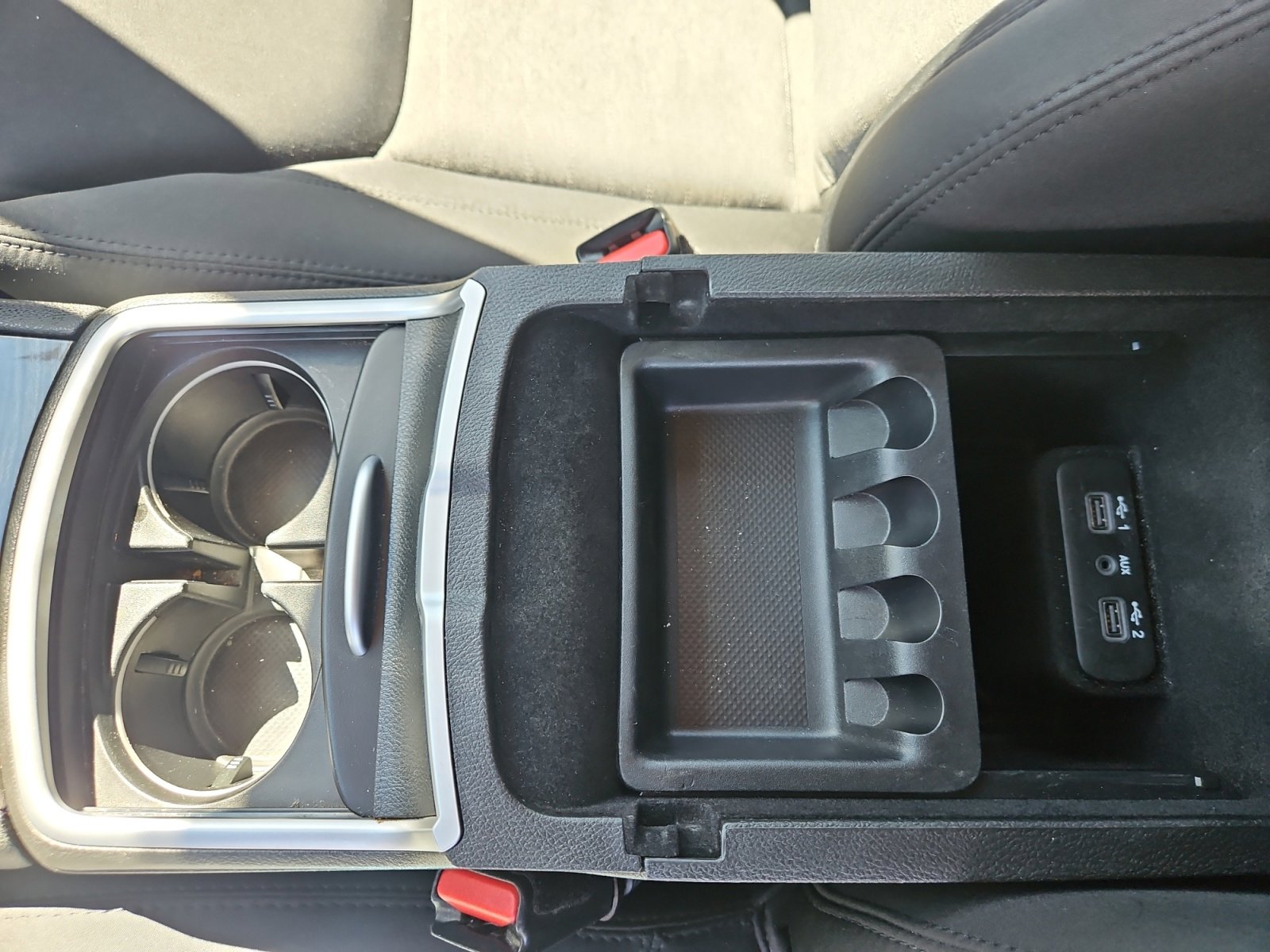 Used 2022 Chrysler 300 Touring w/ Sport Appearance Package image 15