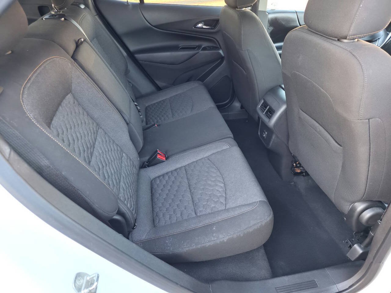 Used 2019 Chevrolet Equinox LT w/ Driver Convenience Package FWD image 18