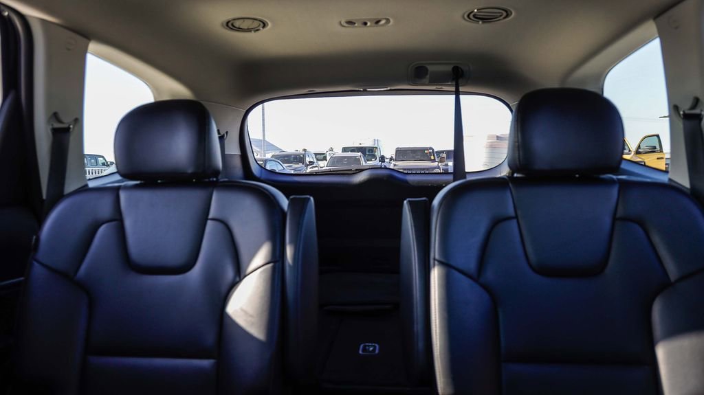 Used 2025 Kia Telluride S AWD/4WD image 28