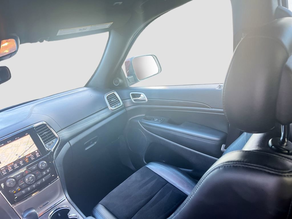 Used 2022 Jeep Grand Cherokee Laredo X image 22