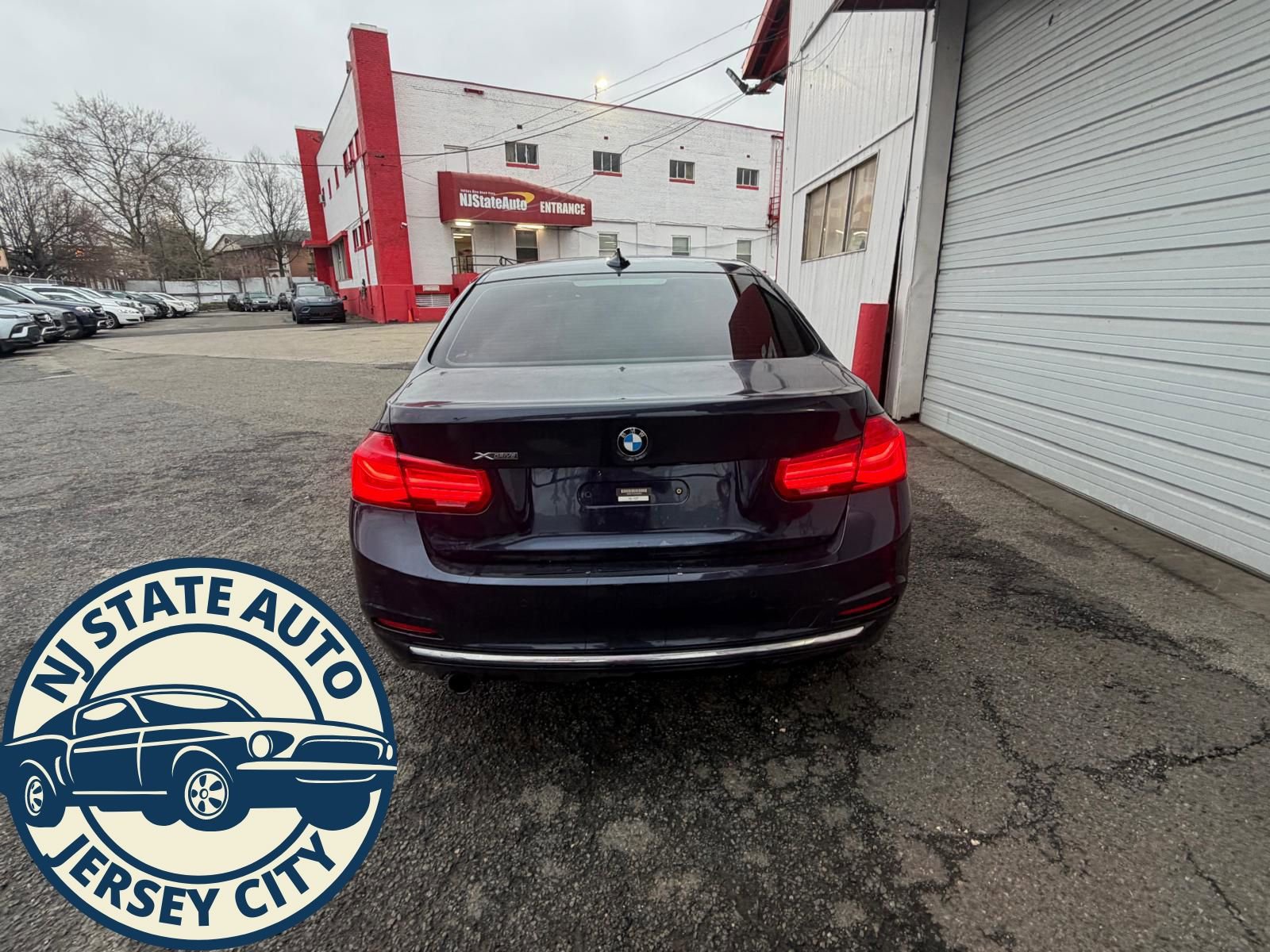 Used 2016 BMW 328d xDrive Sedan image 9