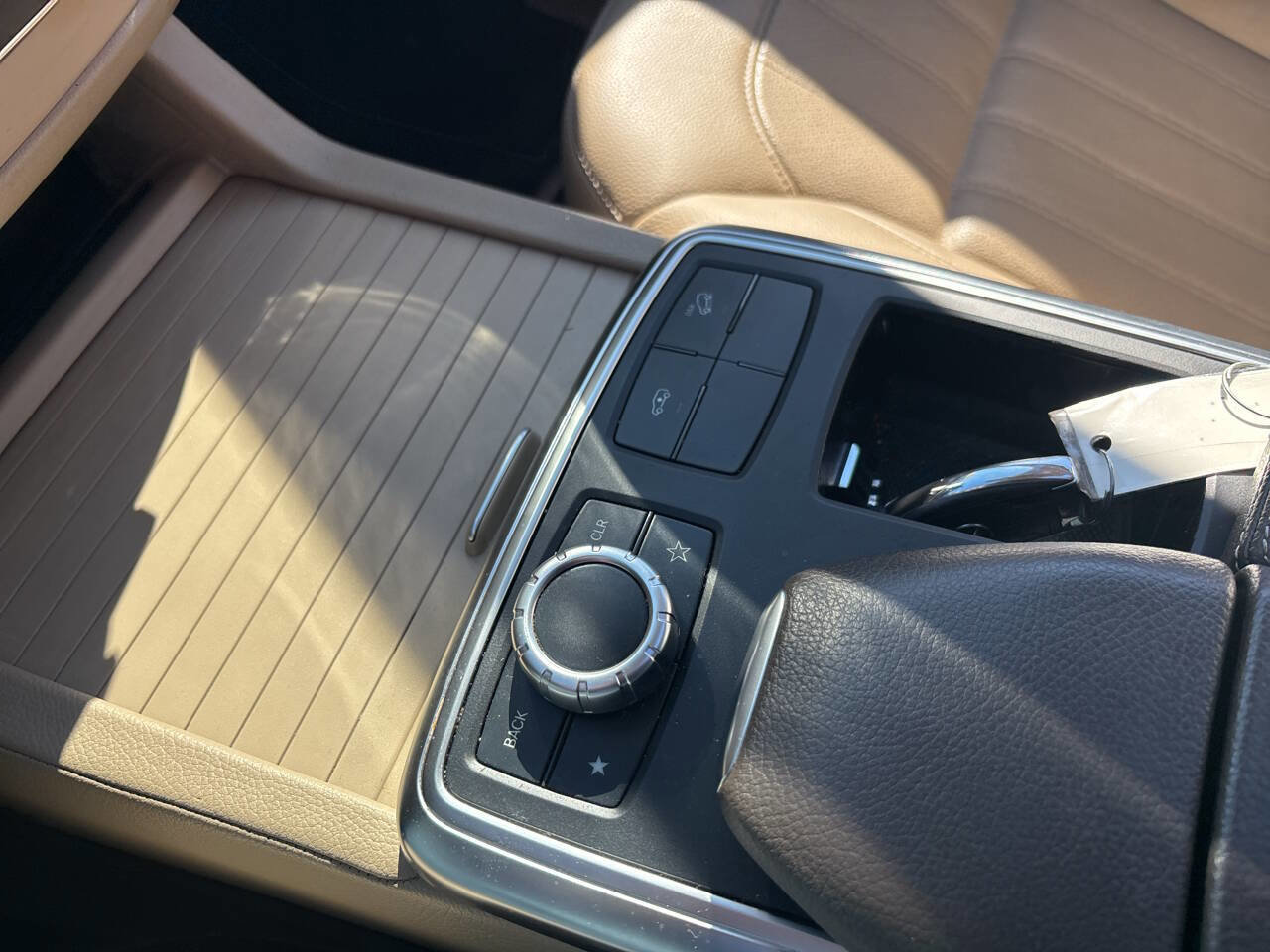 Used 2016 Mercedes-Benz GL 320 BlueTEC 4MATIC image 24