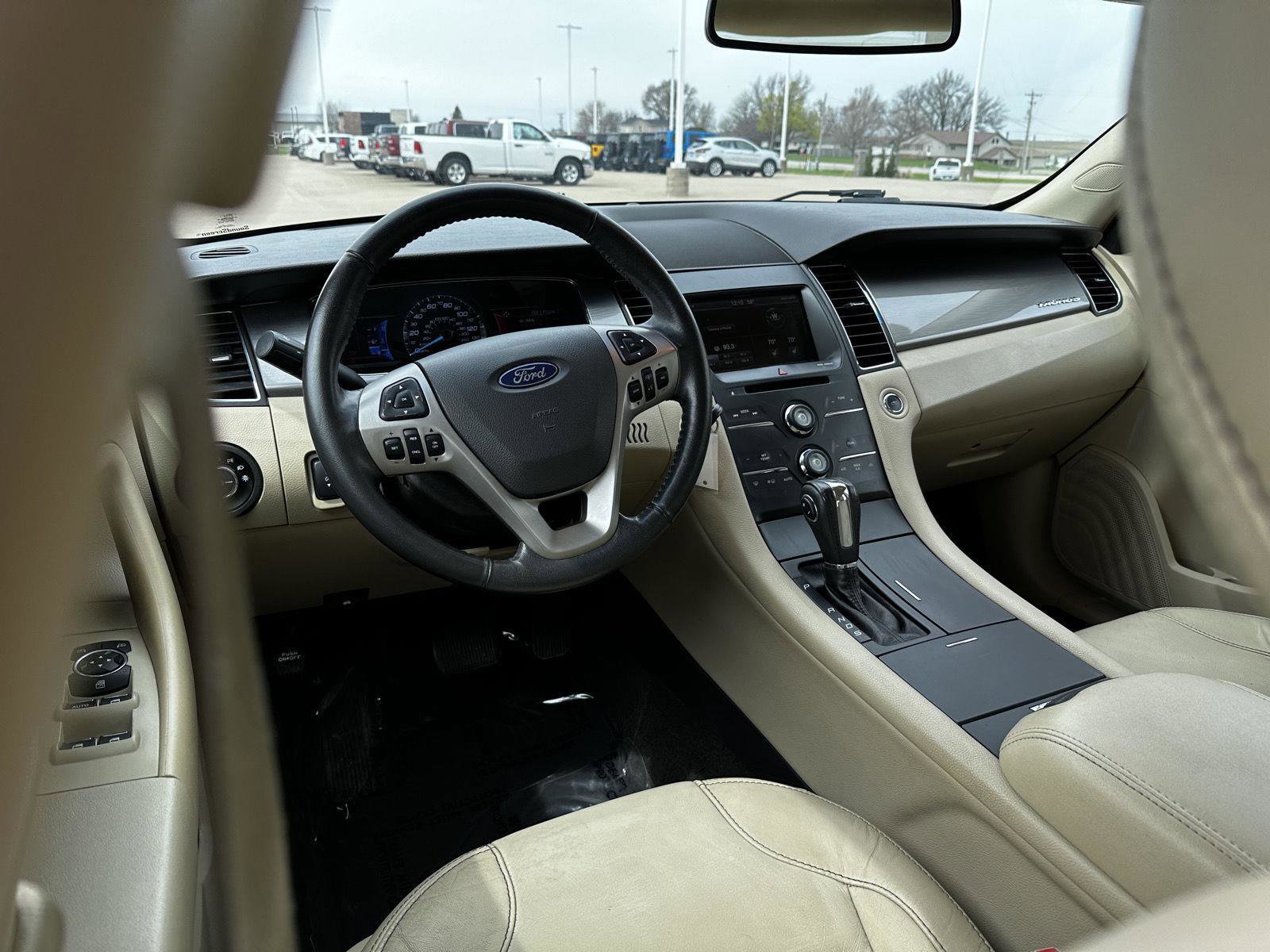 Used 2014 Ford Taurus SEL w/ Equipment Group 201A image 2