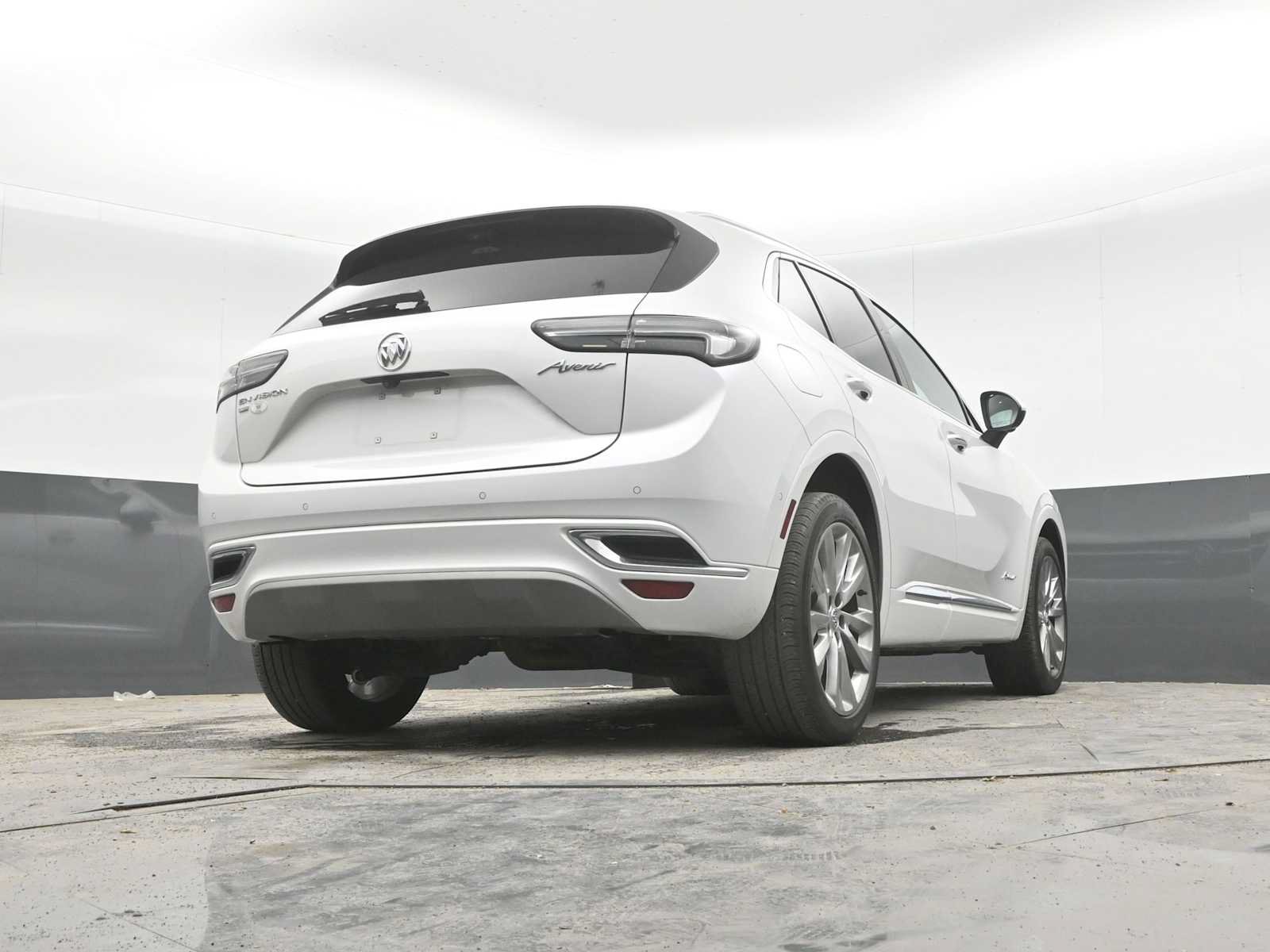 Used 2023 Buick Envision Avenir AWD/4WD image 33