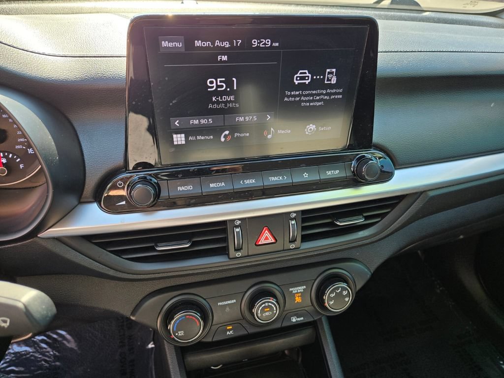 Used 2024 Kia Forte LXS FWD image 29