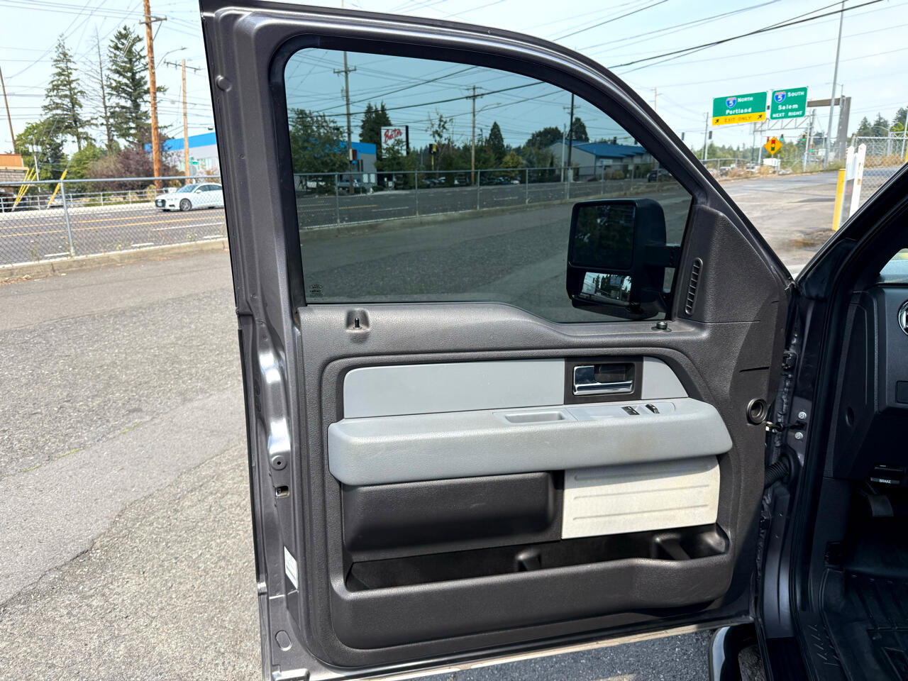 Used 2013 Ford F150 XLT image 11