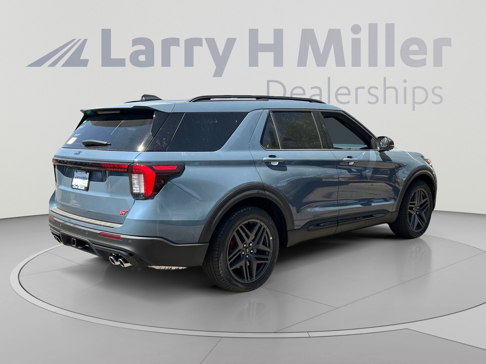 New 2026 Ford Explorer ST w/ Sun And Sound Package AWD/4WD image 5
