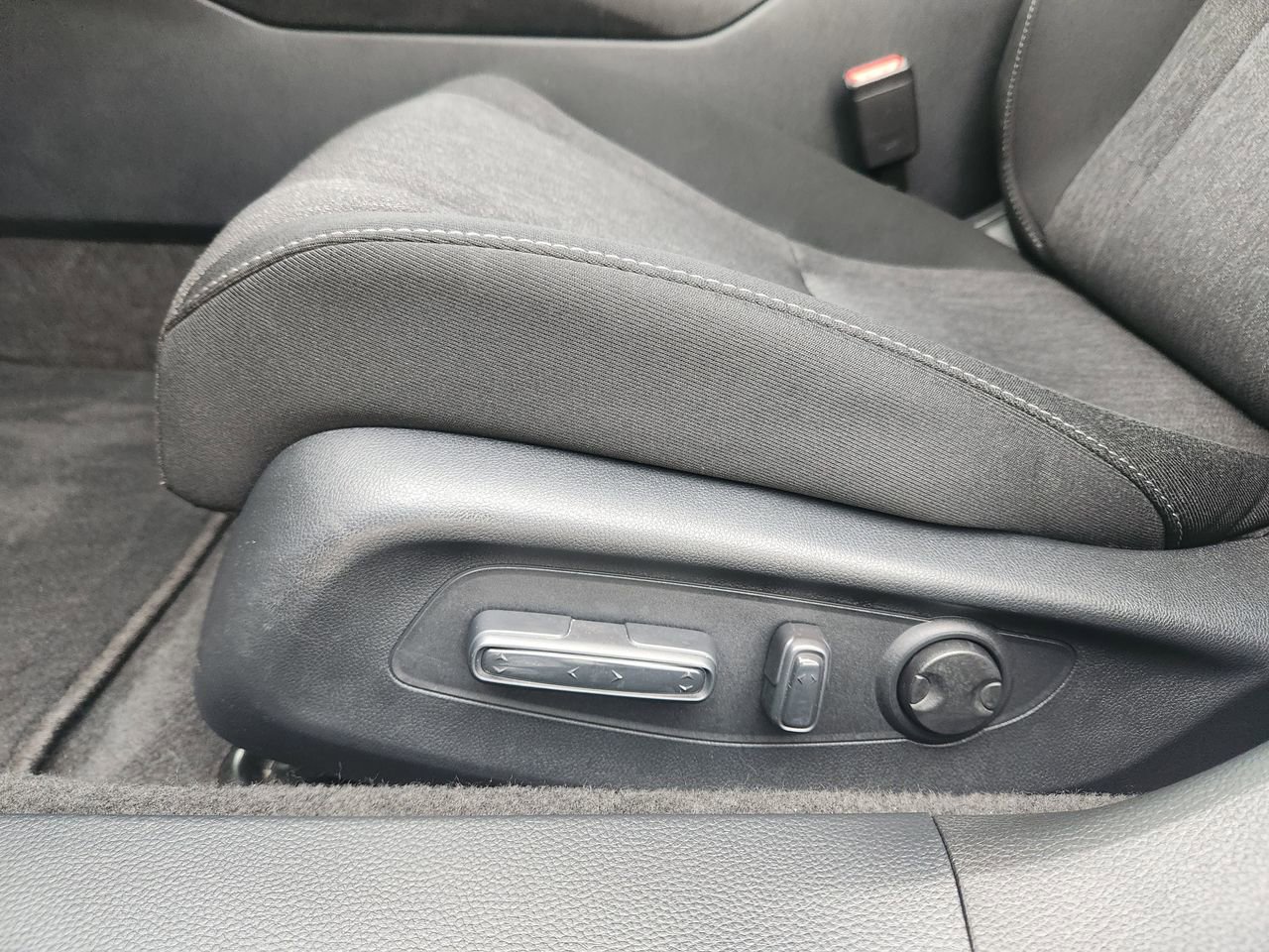 Used 2024 Honda Accord EX image 23
