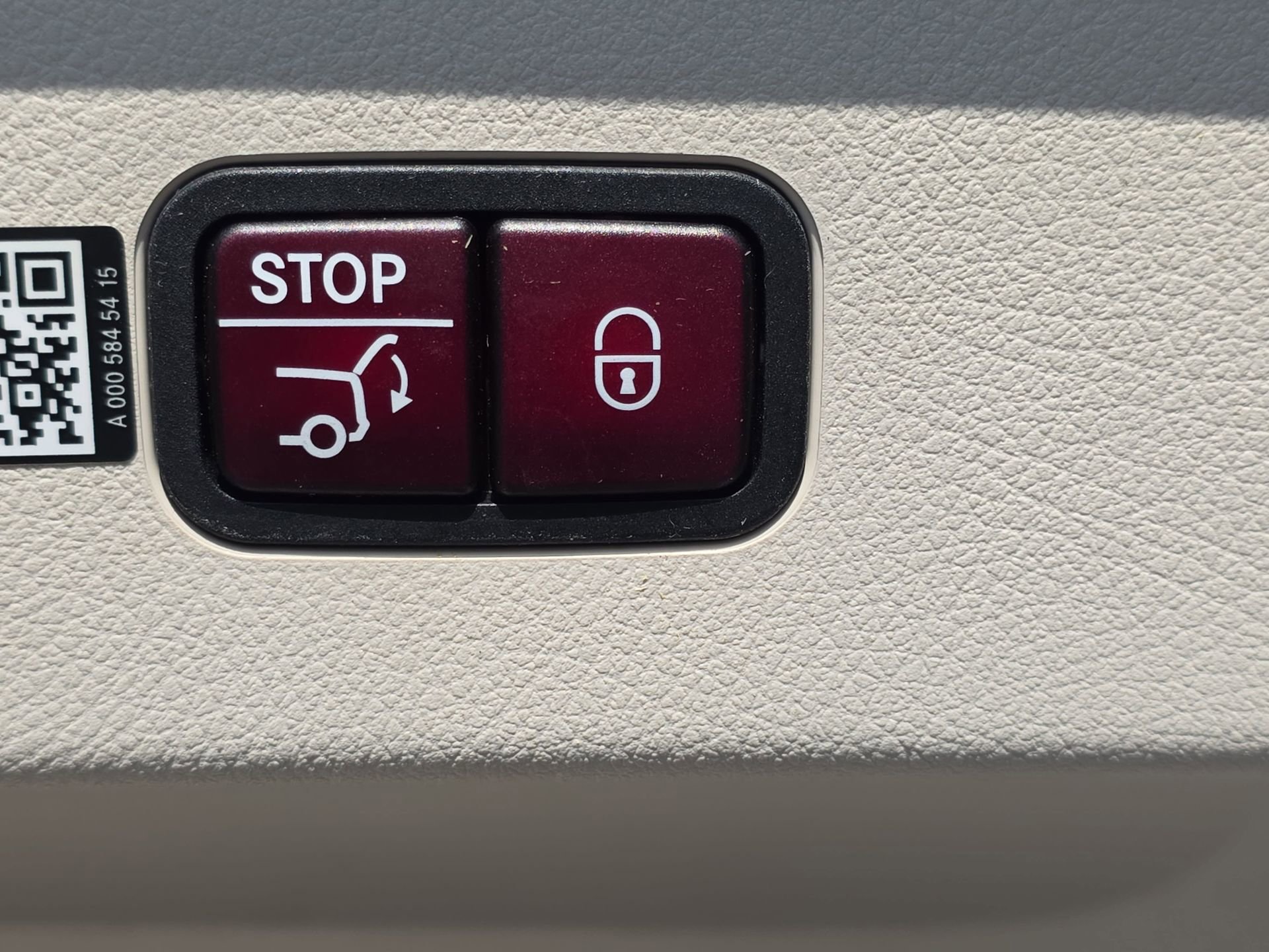 Used 2022 Mercedes-Benz EQS 450+ Sedan image 13