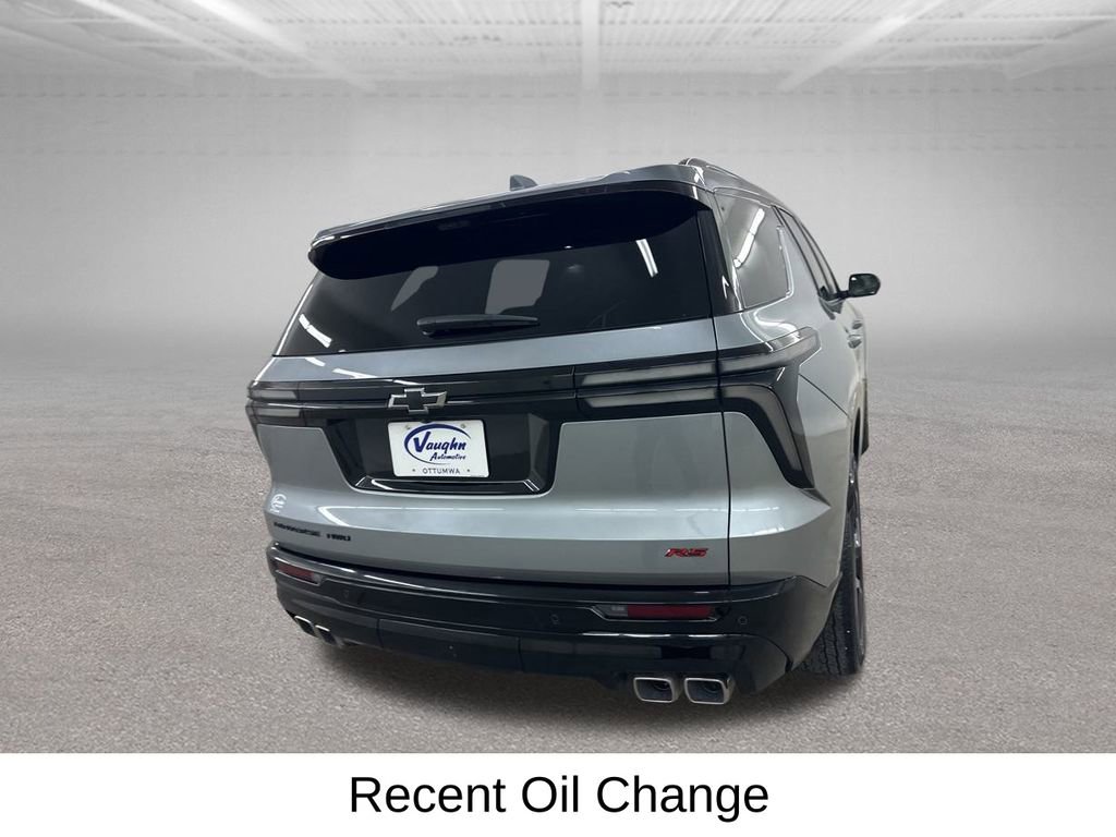 Used 2024 Chevrolet Traverse RS image 12