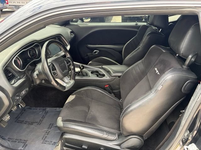 Used 2018 Dodge Challenger SRT w/ Technology Group RWD image 18