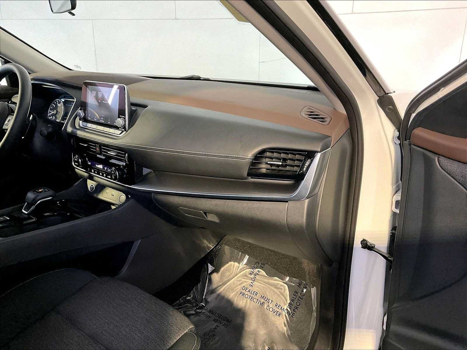 Used 2021 Nissan Rogue SV AWD/4WD image 22