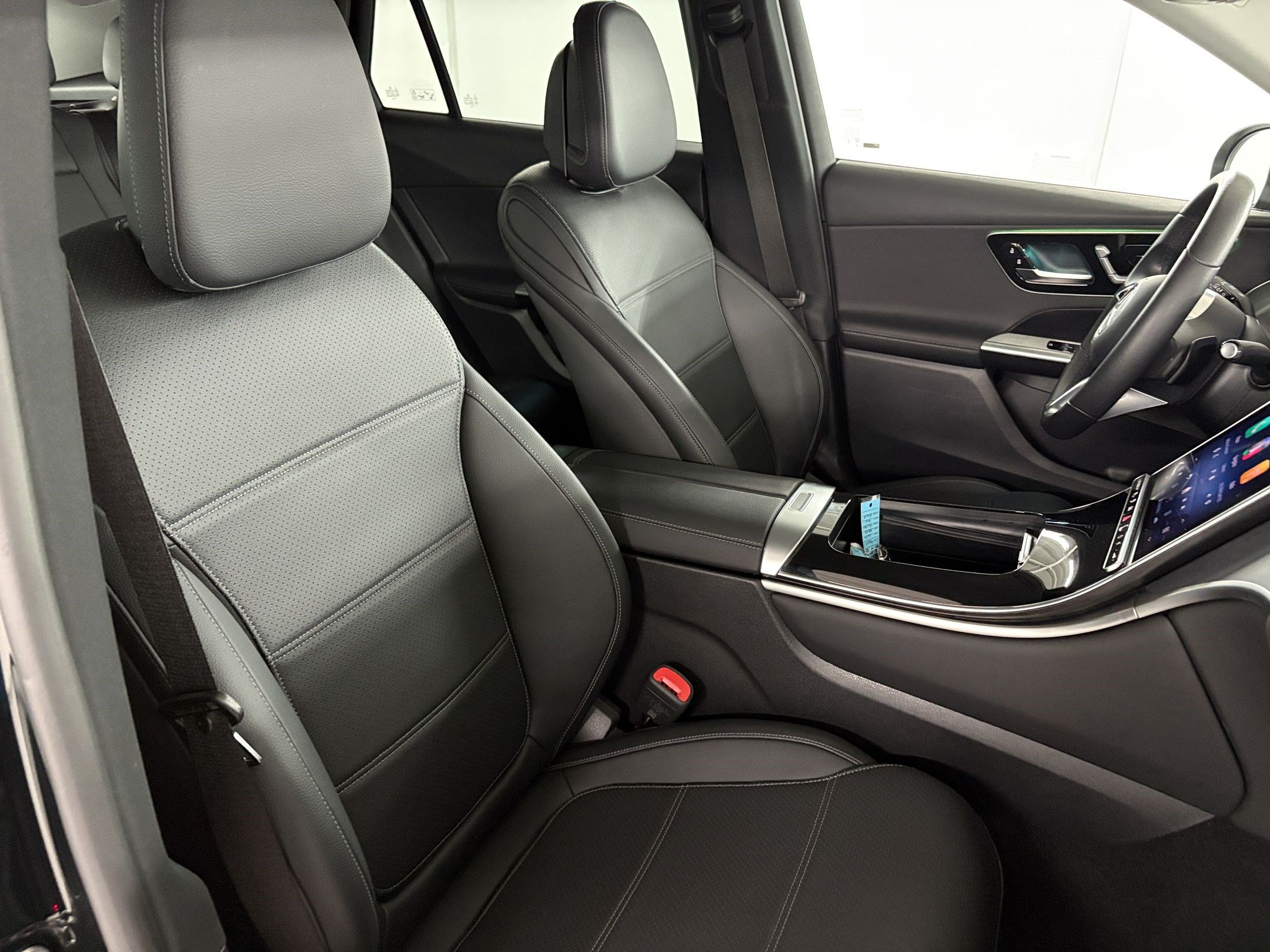 Certified 2025 Mercedes-Benz GLC 350e 4MATIC image 23