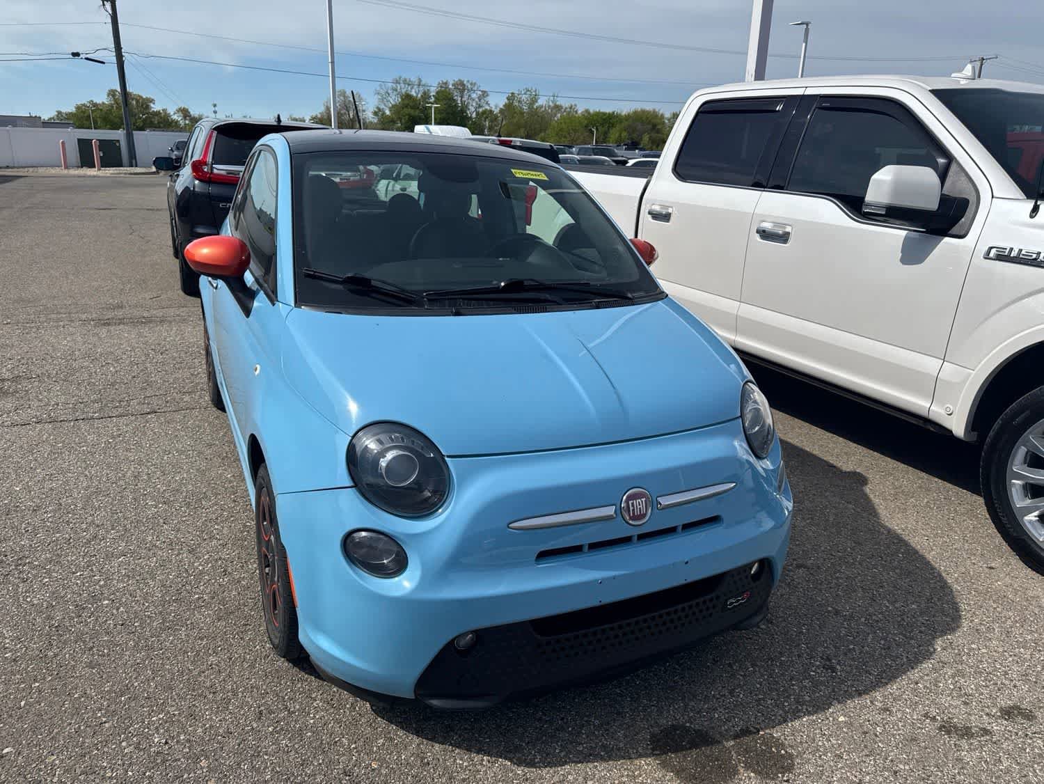 Used 2015 FIAT 500 e w/ Esport Package FWD image 19