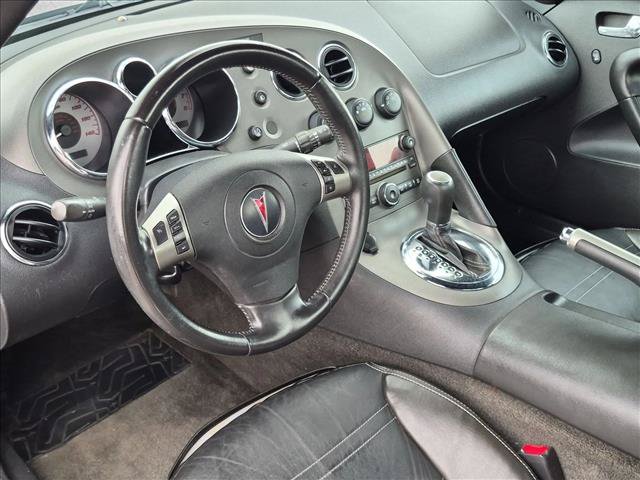 Used 2008 Pontiac Solstice Convertible w/ Premium Package RWD image 13