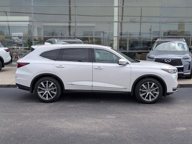 Used 2025 Acura MDX w/ Technology Package image 9