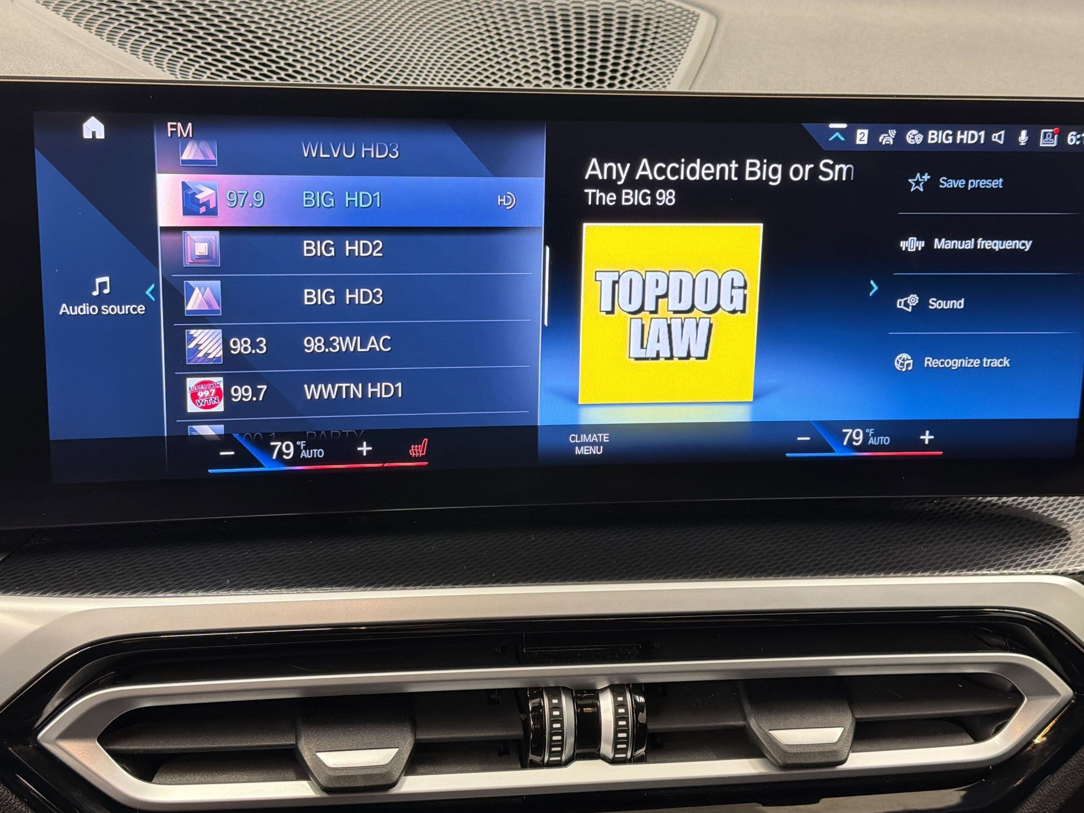 Used 2023 BMW 230i Coupe w/ M Sport Package RWD image 28