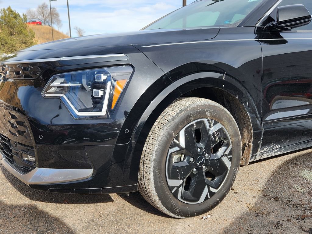 Certified 2024 Kia Niro Wave w/ Wave Preserve Package image 5