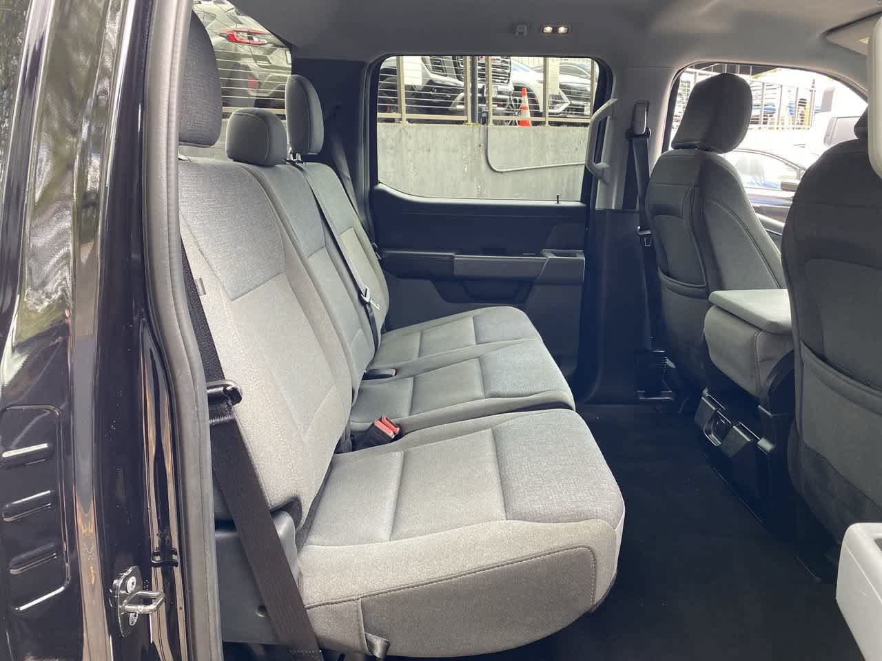 Used 2025 Ford F150 XLT AWD/4WD image 17