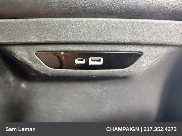 Used 2024 Chrysler Pacifica Touring-L FWD image 34