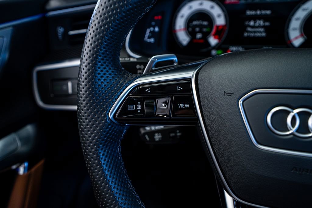 Used 2024 Audi RS 6 performance image 41