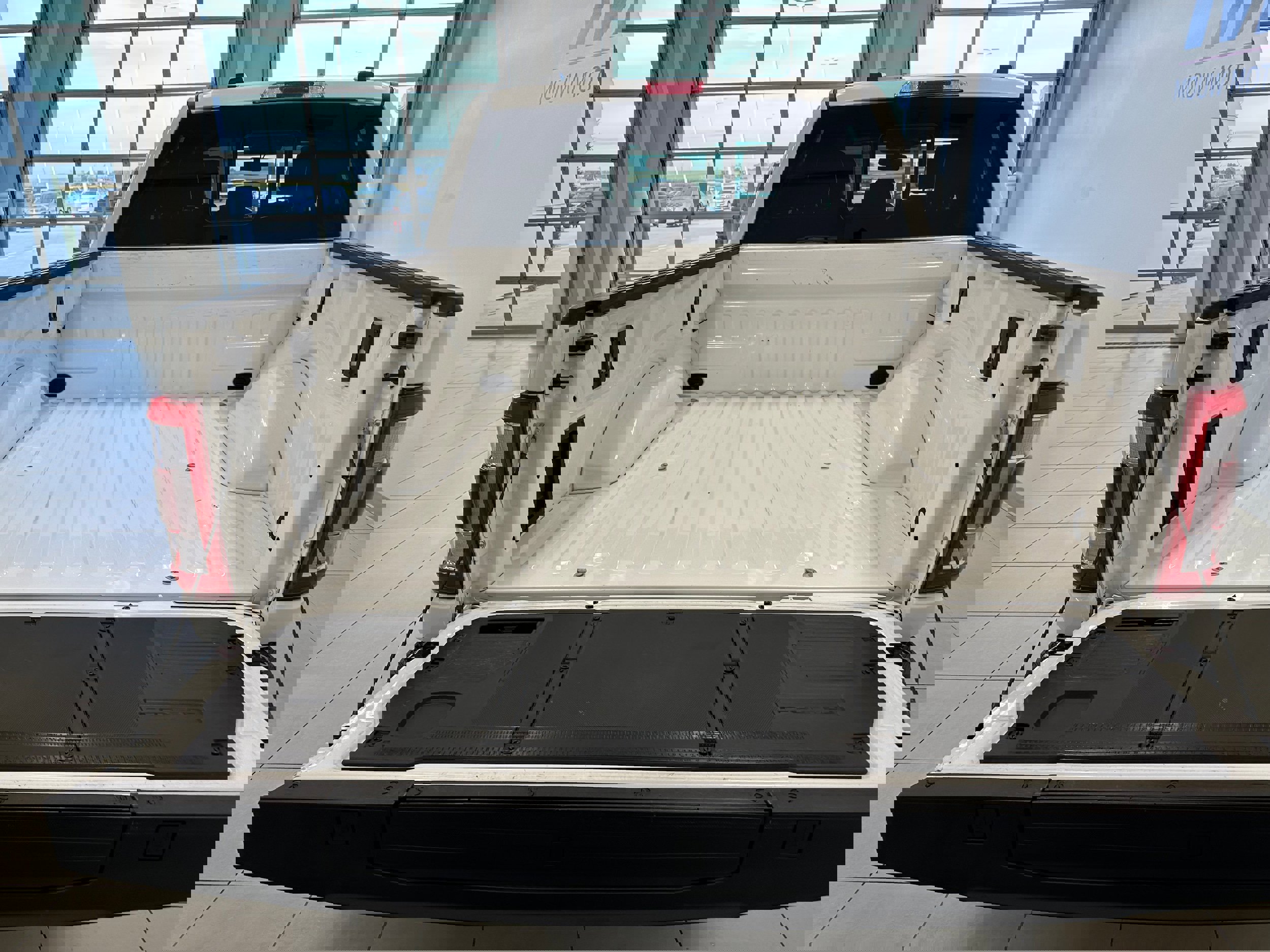 Used 2023 Ford F150 Platinum w/ Equipment Group 701A High image 7