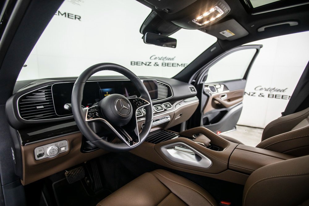 Used 2025 Mercedes-Benz GLE 450e 4MATIC image 19