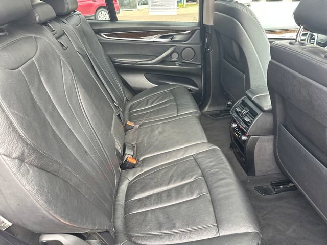 Used 2015 BMW X5 xDrive35d image 28
