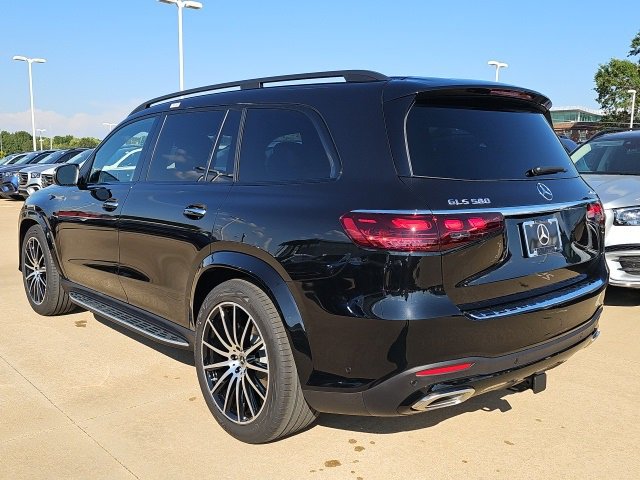 New 2026 Mercedes-Benz GLS 580 4MATIC image 4
