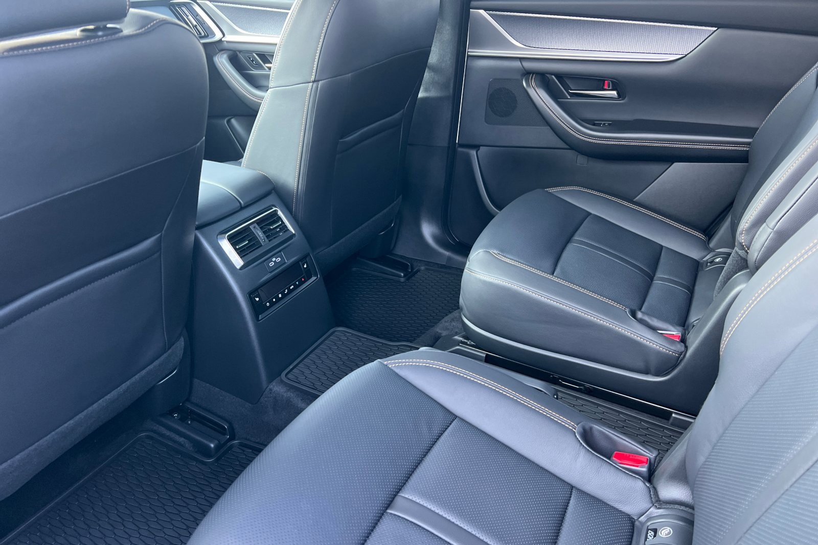 New 2026 MAZDA CX-90 3.3 Turbo w/ Premium Sport Pkg image 9