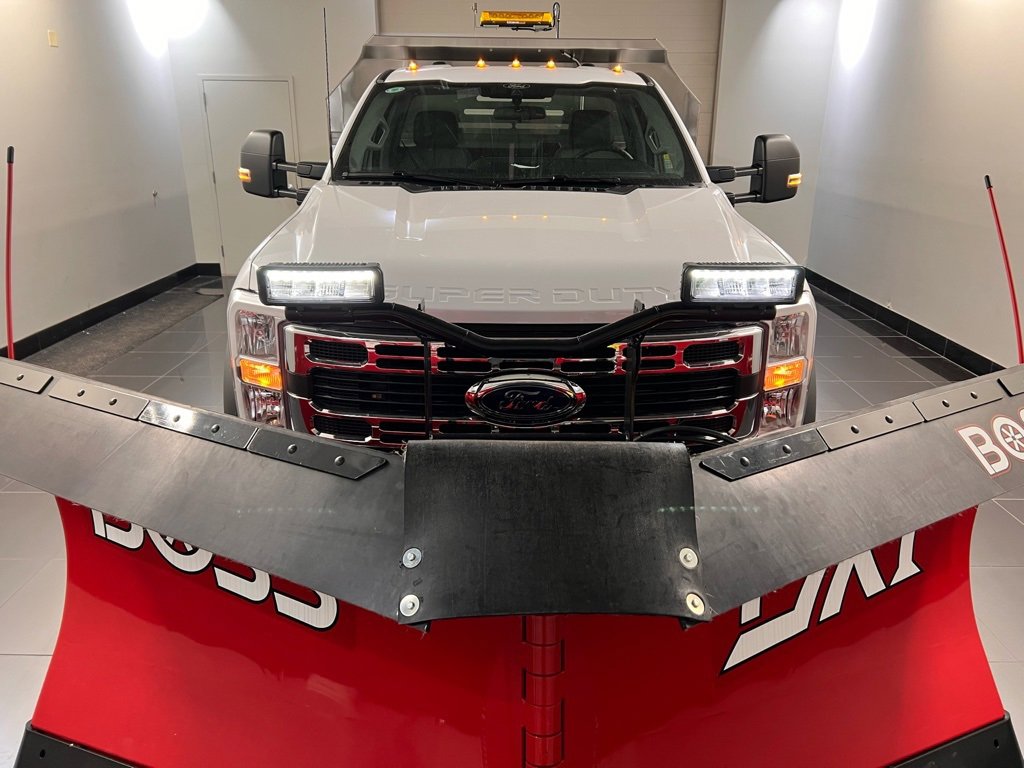 New 2026 Ford F550 4x4 Regular Cab Super Duty image 2