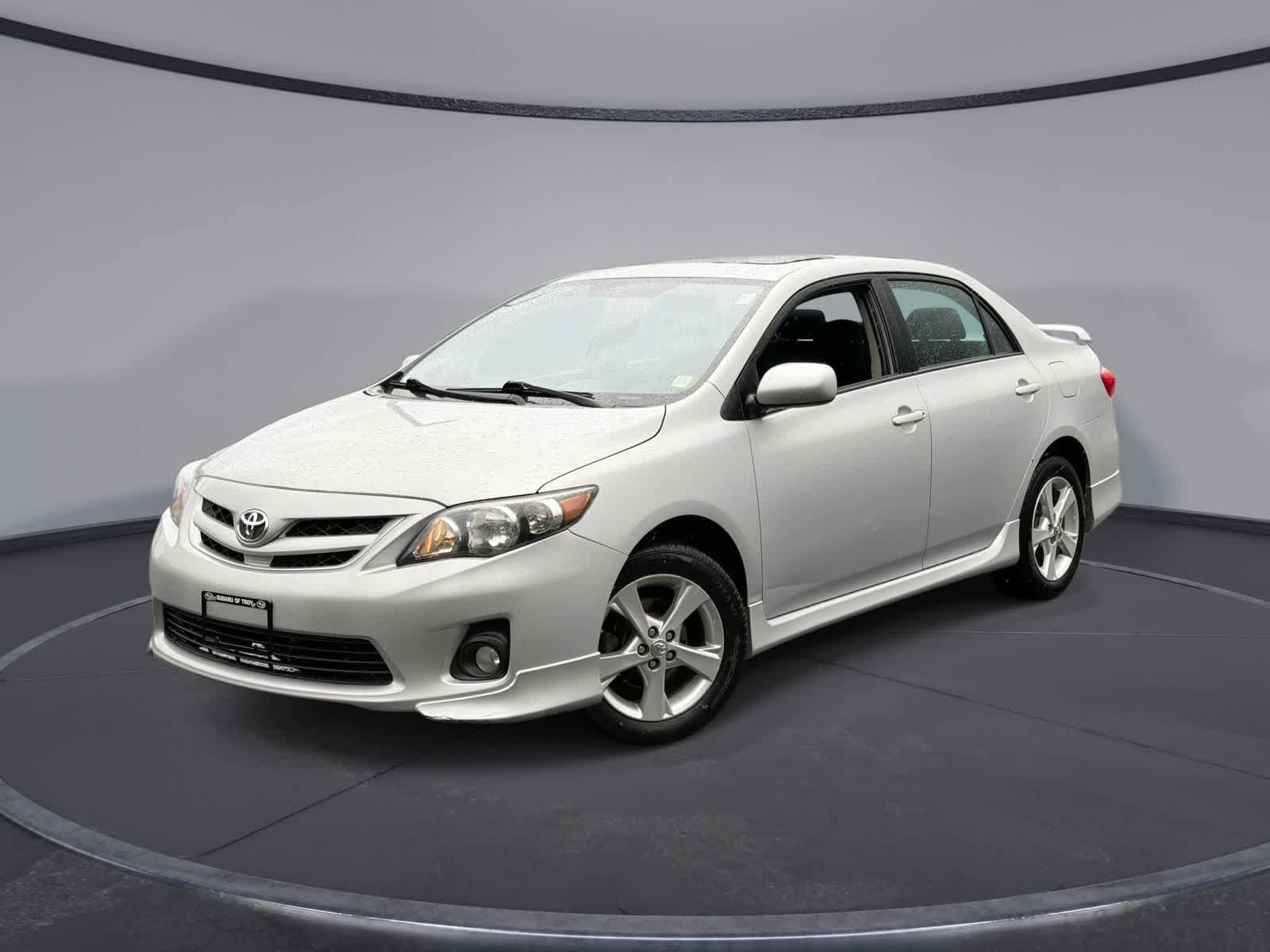 Used 2012 Toyota Corolla S FWD image 1