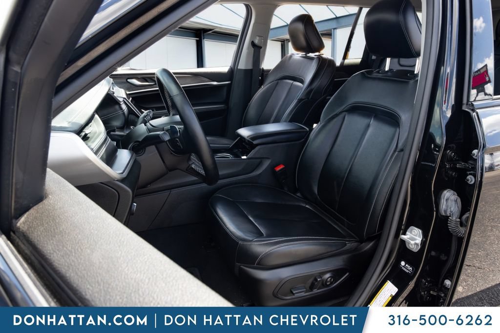 Used 2022 Jeep Grand Cherokee L Limited AWD/4WD image 15