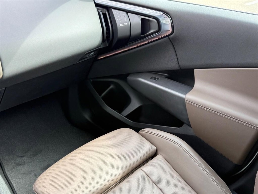 New 2025 BMW X3 xDrive30i w/ Premium Package image 10