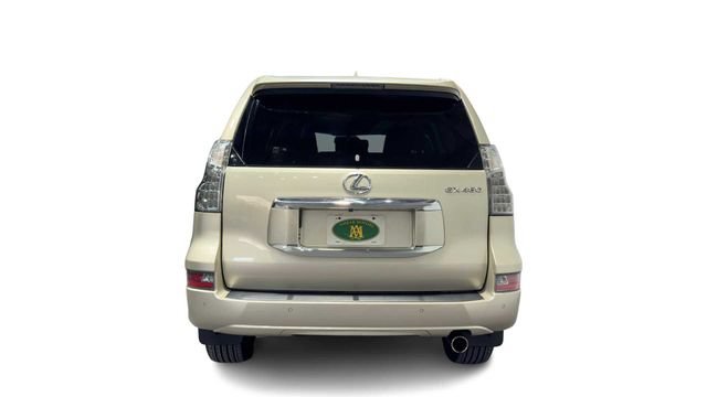 Used 2016 Lexus GX 460 w/ Navigation Package AWD/4WD image 3